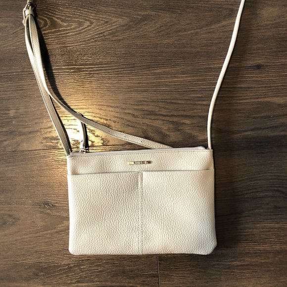 Roots Handbags - Roots Purse